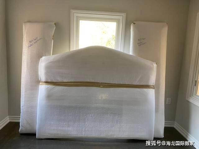 纸板等做多层包装保障物品的运输拼箱物品会做托盘/木托加固,包装成