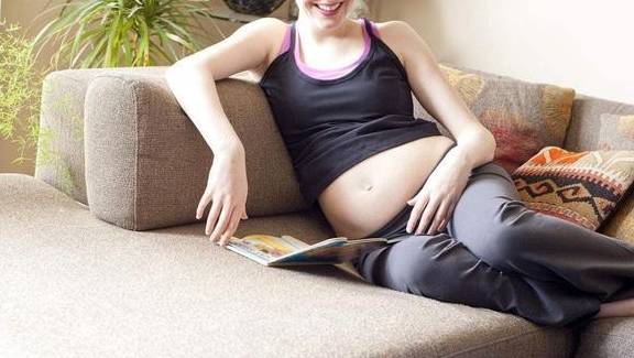 全家人|怀孕期间，孕妈身上这3种“不舒服”，其实是宝宝在保平安哦