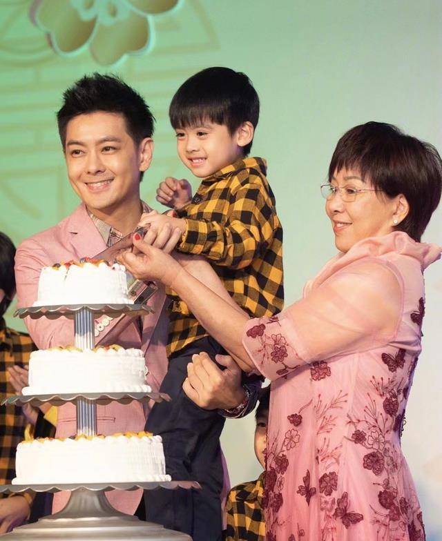 林心如林志颖再度同台受访不尴尬不愧是最佳前任