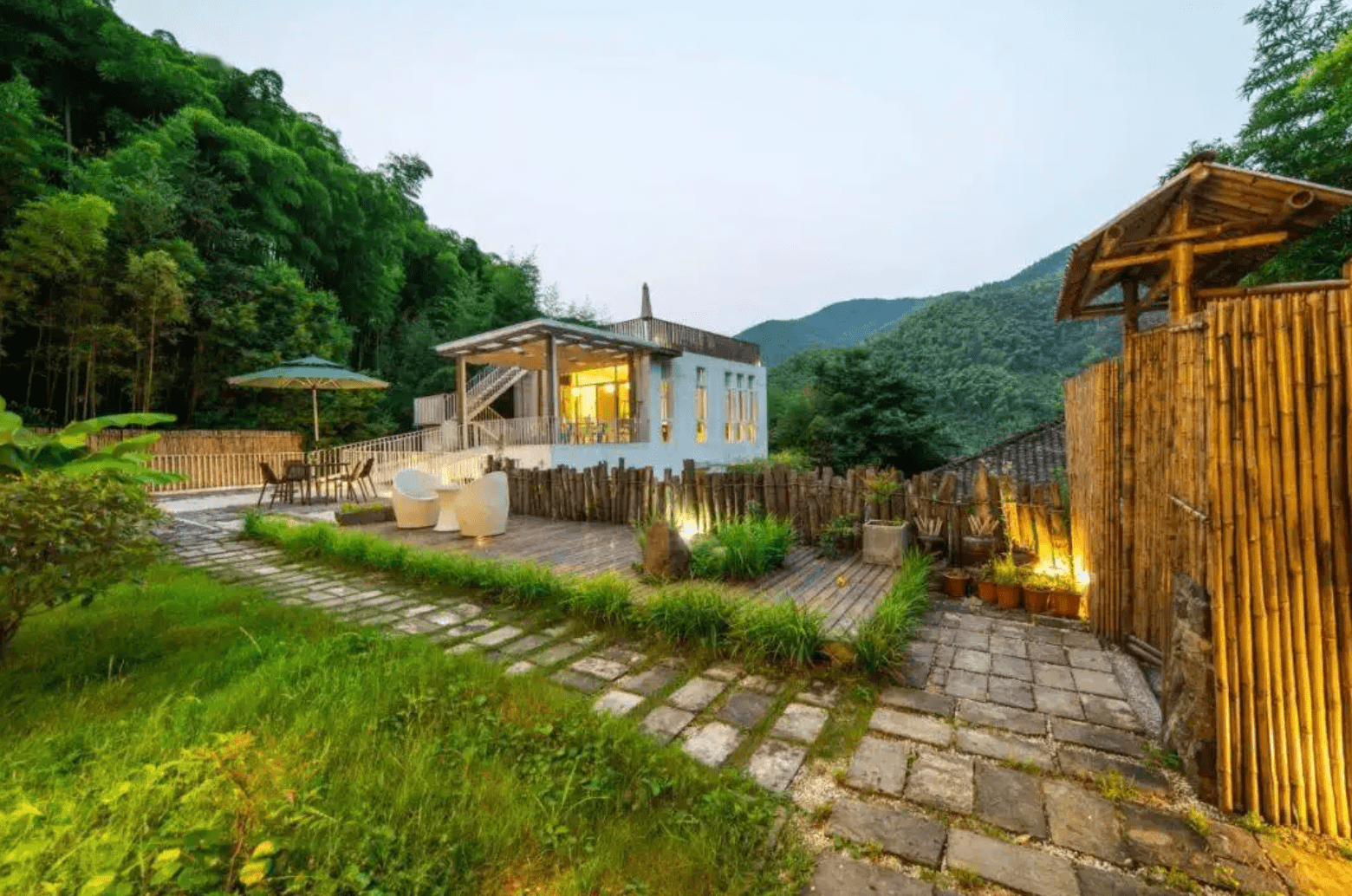 成都人向往的生活2处休闲胜地无边泳池山野小院