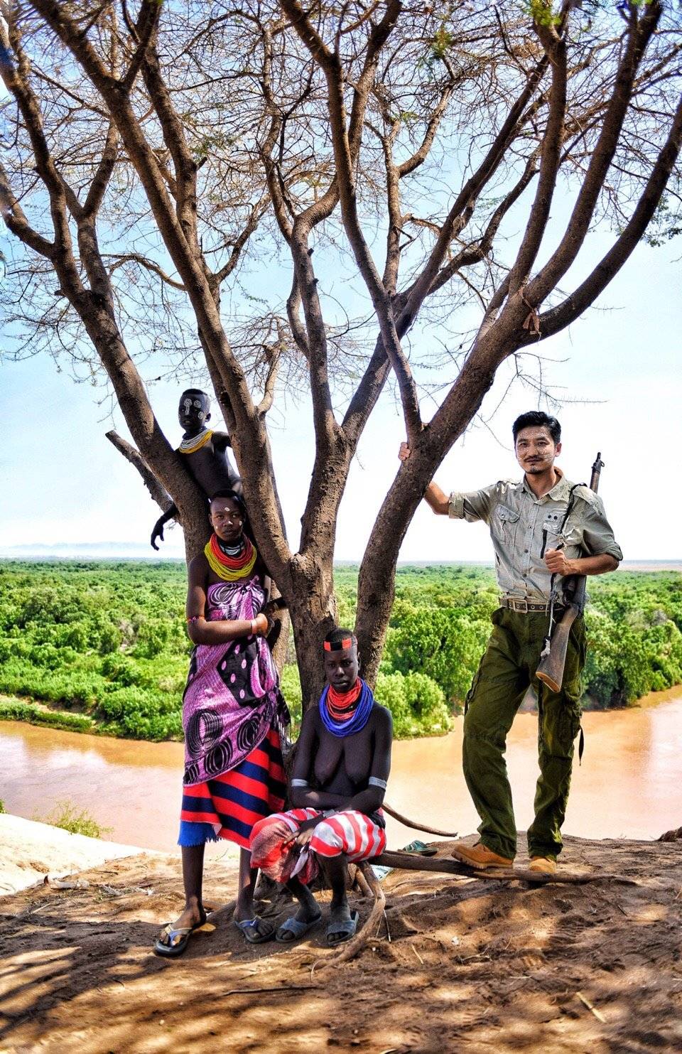 说说网红冒险雷探长那些事儿(旅行博主的教科书式的纪录片)_陈雷_视频