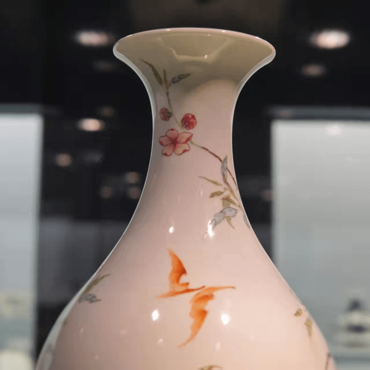 20年前，上海博物馆的这件清瓷，拍出了4150万的天价_手机搜狐网