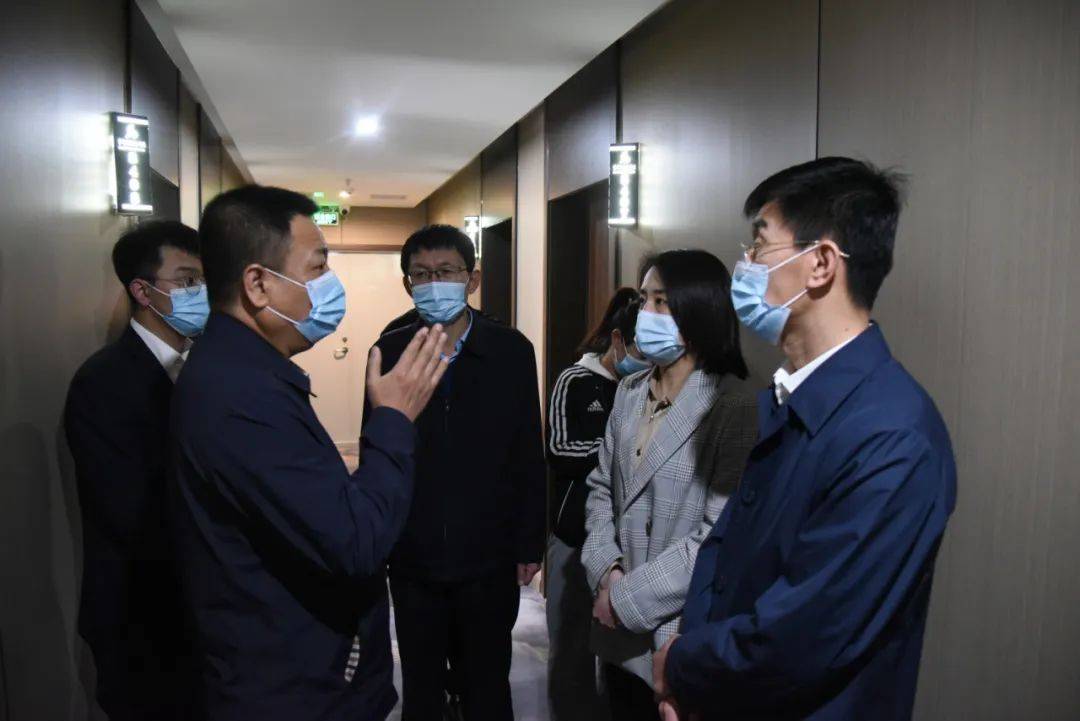 石楼王廷洪深入一线调研指导疫情防控工作