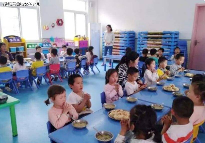 小孩子|同是上幼儿园，大宝上接连感冒休养一个月，二宝从不感冒，为啥呢