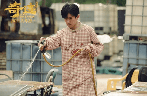 演技|《奇迹》开分7.4，口碑大爆，易烊千玺演技炸裂，王传君转型成功