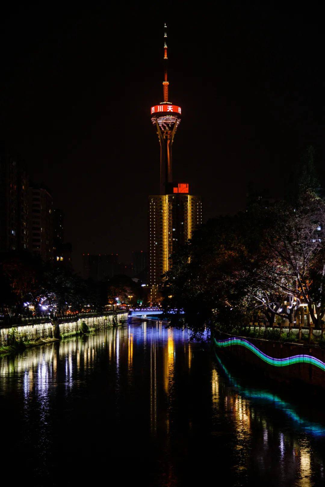 猛追湾|新晋"街拍中心"与东门烟火气_望平街_蜀锦_成都