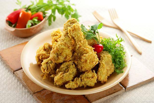 内脏|45岁后，进入“疾病爆发期”，哪些食物要撤离饭桌？