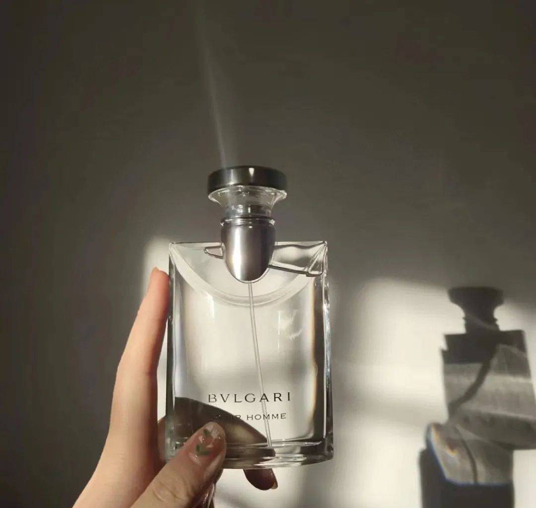 什么市面上的分装香水跟原香味道一样吗?都有什么区别