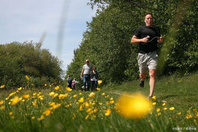 内脏|45岁后,进入“疾病爆发期”,哪些食物要撤离饭桌?