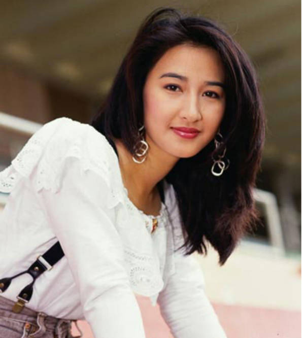 缺陷方脸、皮肤黑、有兔牙…缺陷多又如何？TVB女星一笑遮百丑！