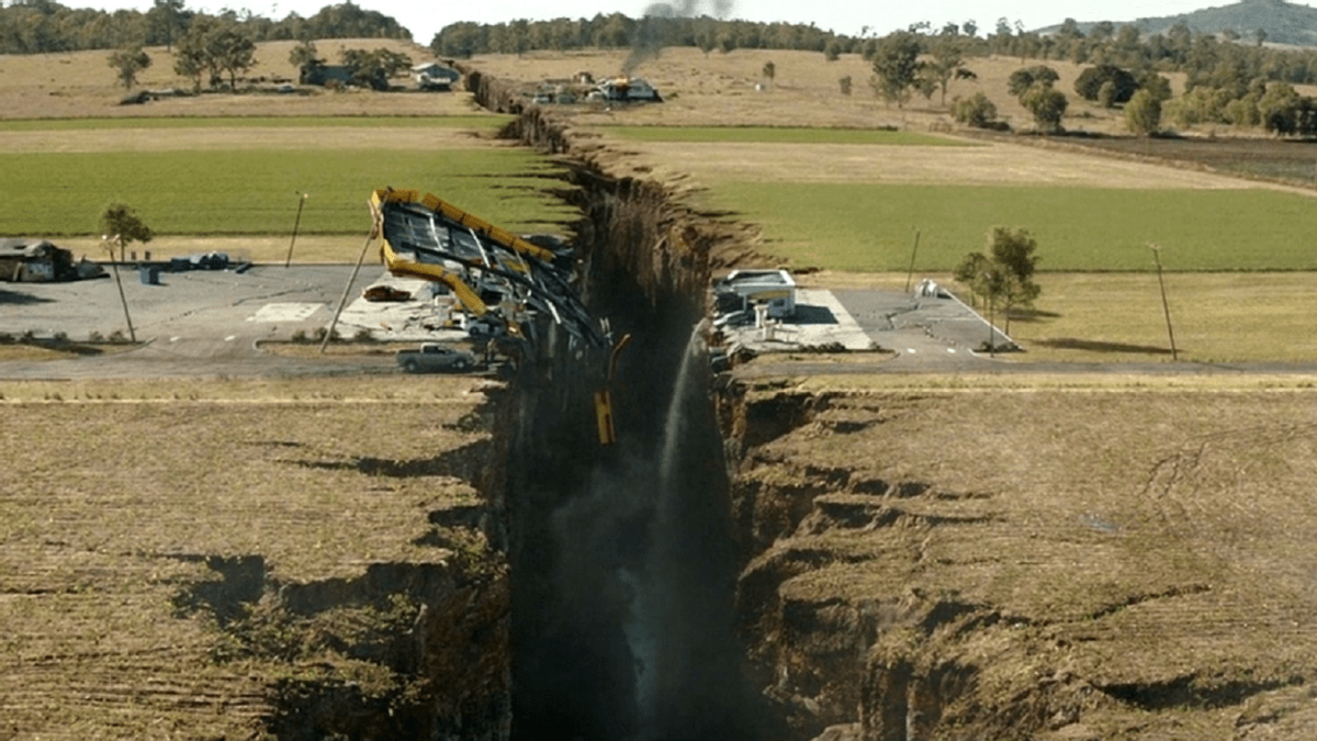 另一些科学家则认为,很多地光是在地震爆发时产生的,所以有可能是此时