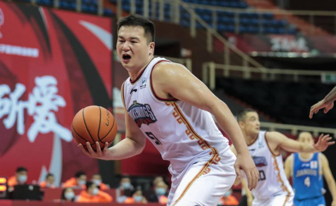 万圣伟赛季报销,或就此告别cba_广东队_阿联_球员