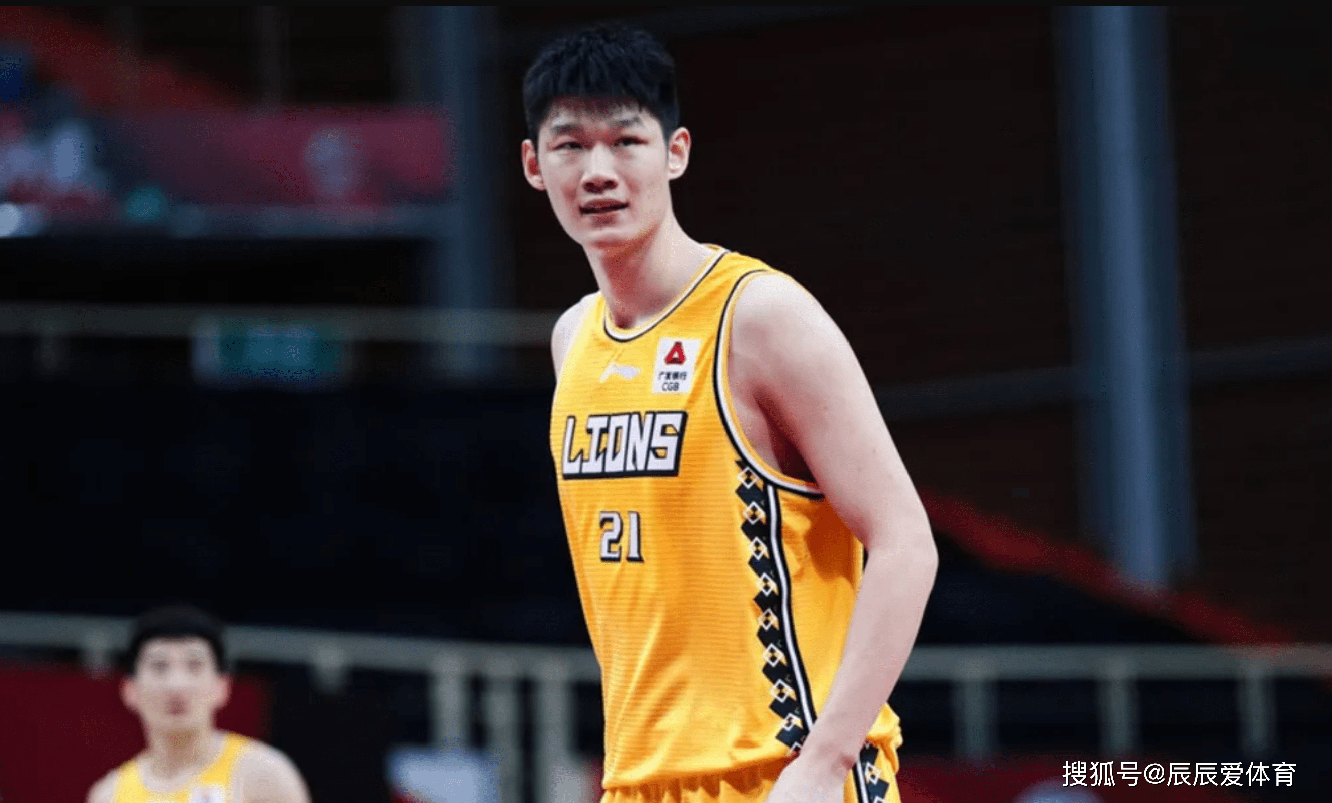 宏远遭遇不公杜锋提出抗议,本赛季常规赛mvp花落胡金秋