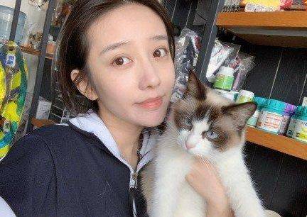 原创她曾是非诚勿扰的观众因长得好看被导演相中逆袭成明星