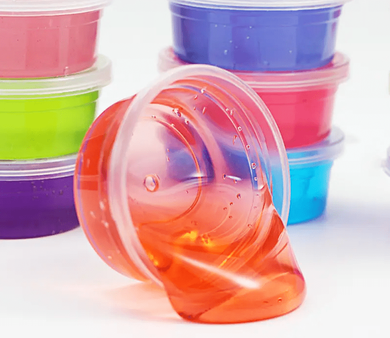 孩子更需警惕硼砂中毒的表现为,轻者引起食欲不振,消 化为良,体重减轻