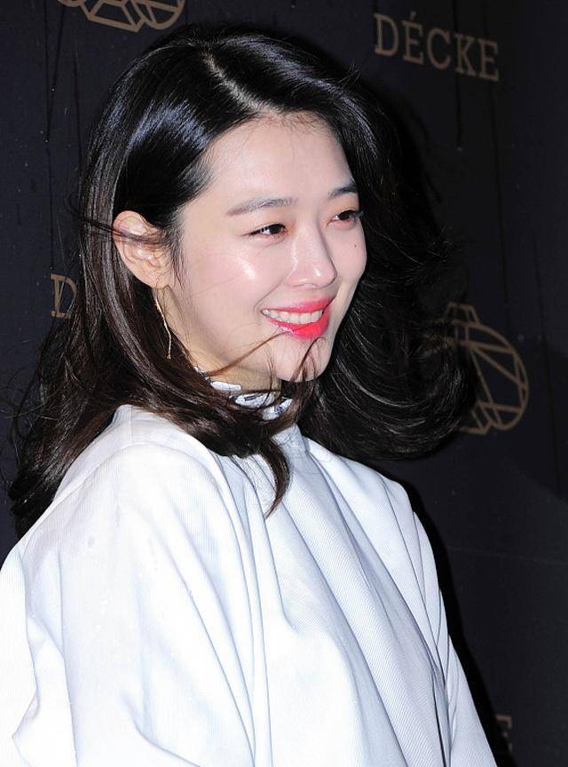 原创崔雪莉的悲剧当天使放飞自我还有多少人愿意爱她