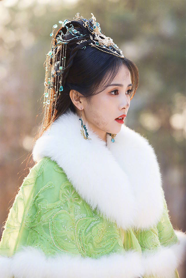 2022仙侠剧女主造型迪丽热巴驭鲛记硬朗白鹿长月烬明美出新高