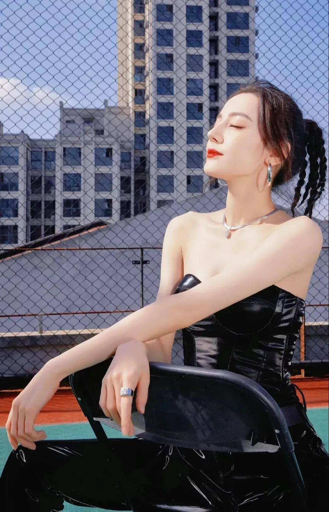 原创美女明星迪丽热巴高清写真美图风姿绰约撩人心弦