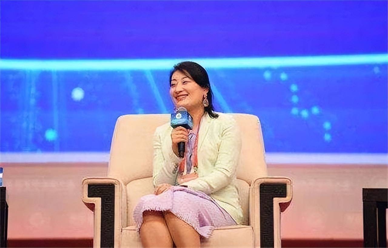 "娃哈哈"小公主:37岁坐拥400亿,给浙大捐7000万,却无人敢娶_宗馥莉