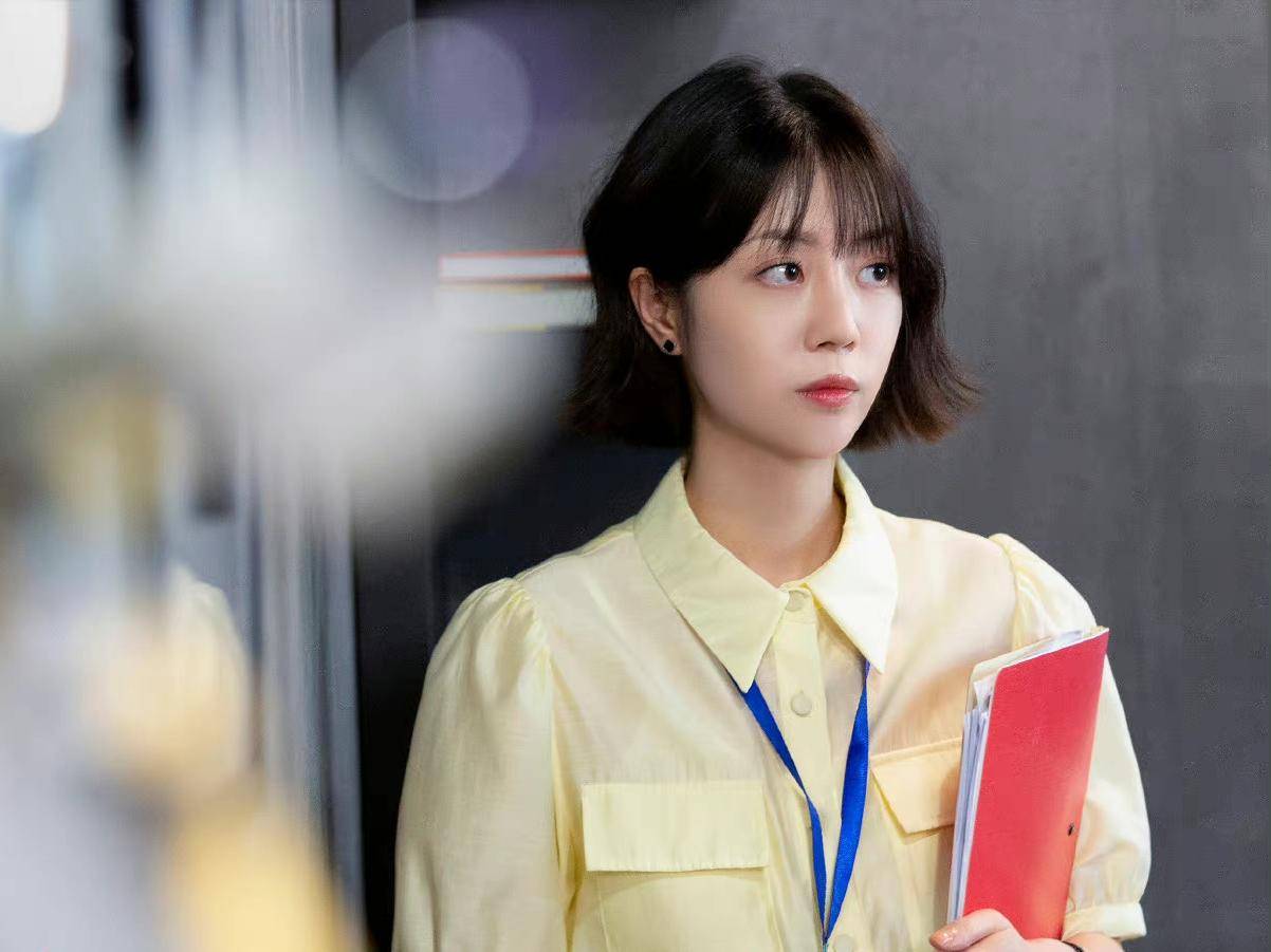 捧不红的"嘉行四美":杨幂真心带不动,各自的缺点很明显_代斯_迪丽热巴