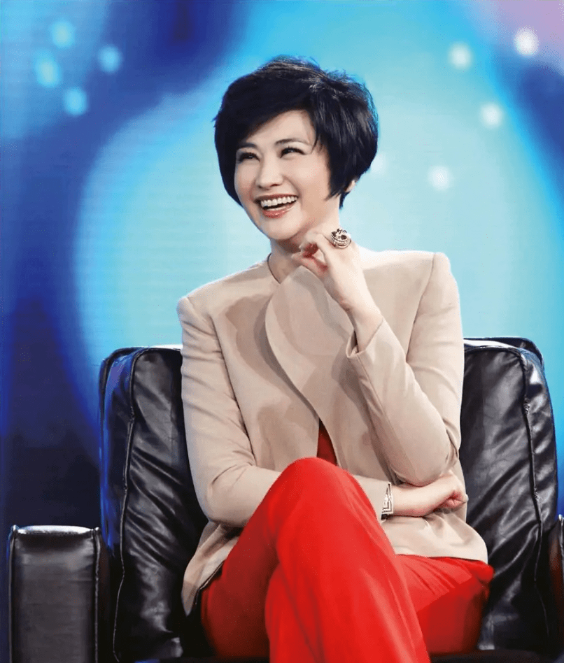 原创魏笑15号登记16号婚礼17号车祸离世丈夫的坚守让人泪目