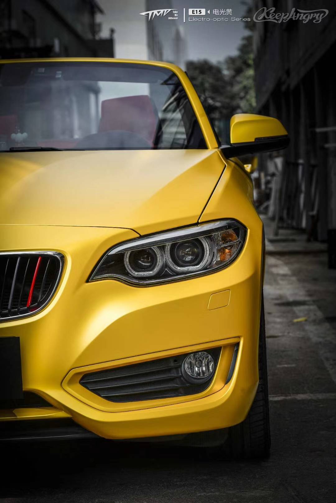 透着些许的小清新宝马2系电光黄改色膜tmd潮牌