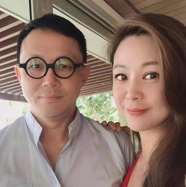 王羽和他老婆图片