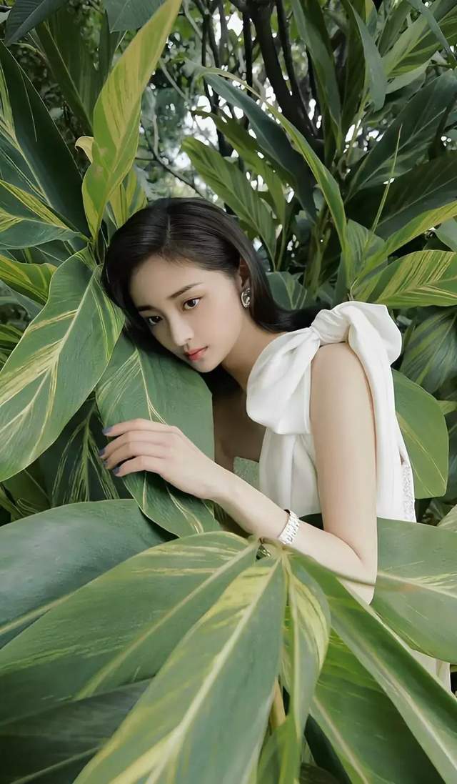 美女明星周洁琼高清写真美图貌美如花绝色佳人