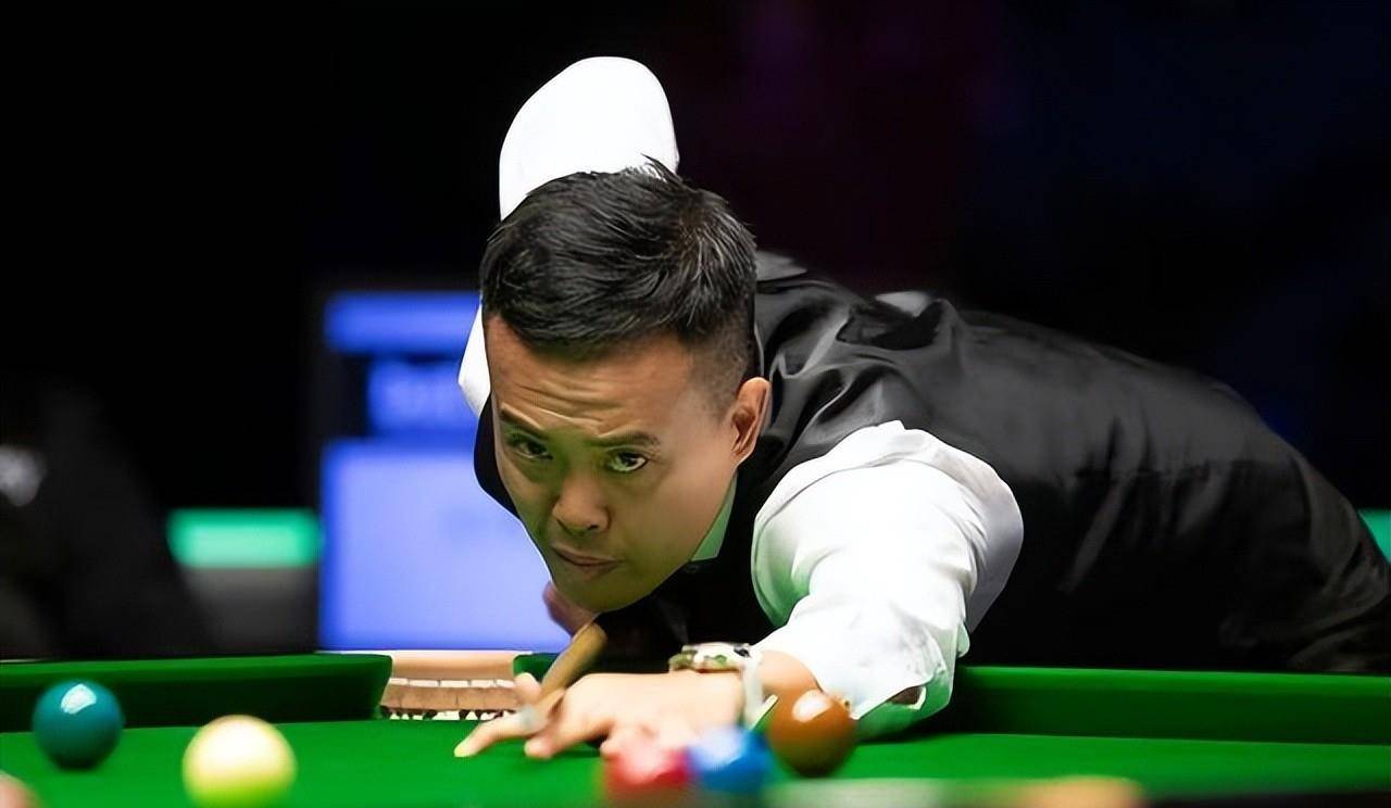 复出,可见对于斯诺克的热爱和对于这项赛事的重视,傅家俊曾两次打进过