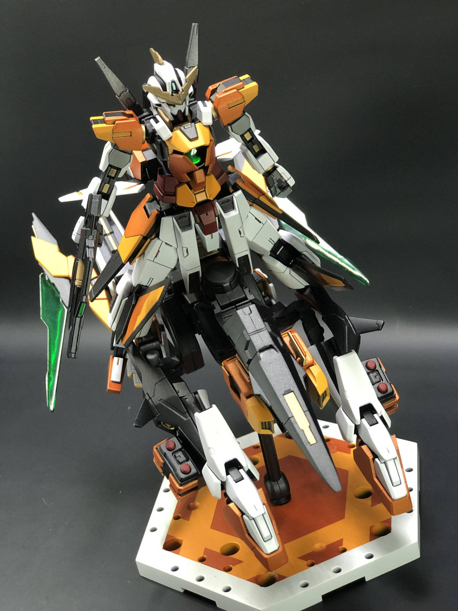 原创核心00四小强高达模型