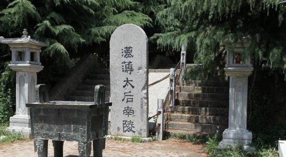 开国功臣主持废立皇帝,最终发现狱吏比他厉害,晚节不保非常窝囊_周勃