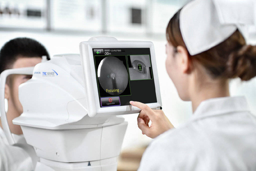 毫不在意的一次眼底检查,结果却让他"震惊"_视网膜_阻塞_静脉