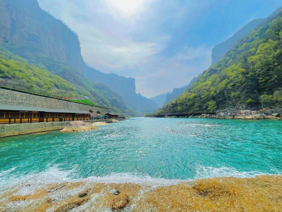 河南旅游不负春天宝泉景区风光无限赏花正当时