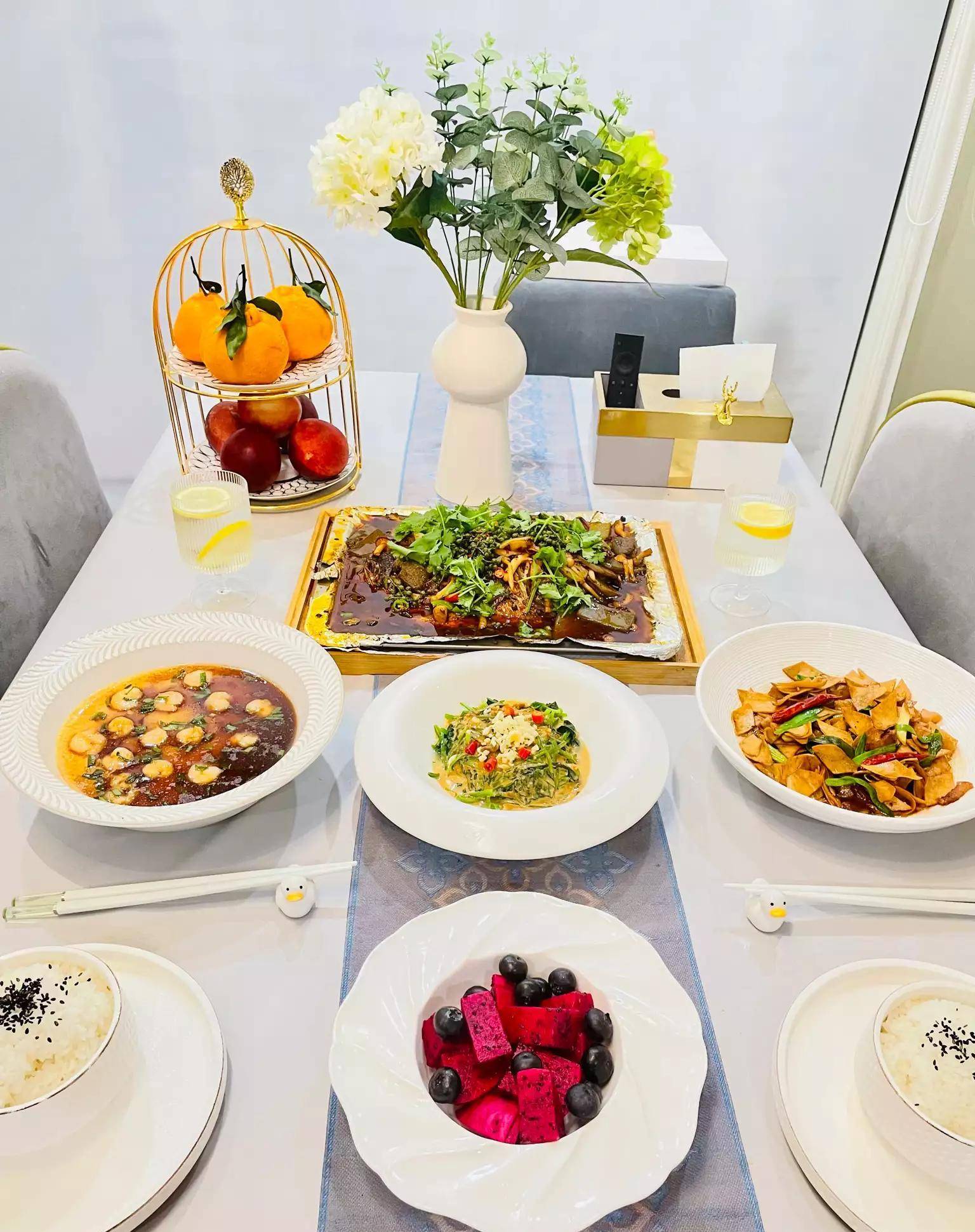 青花椒烤鱼教程 有了烤其他菜瞬间不香 青蒜 鲈鱼 洋葱 青花椒烤鱼教程 有了烤其他菜瞬间不香 青蒜 鲈鱼 洋葱