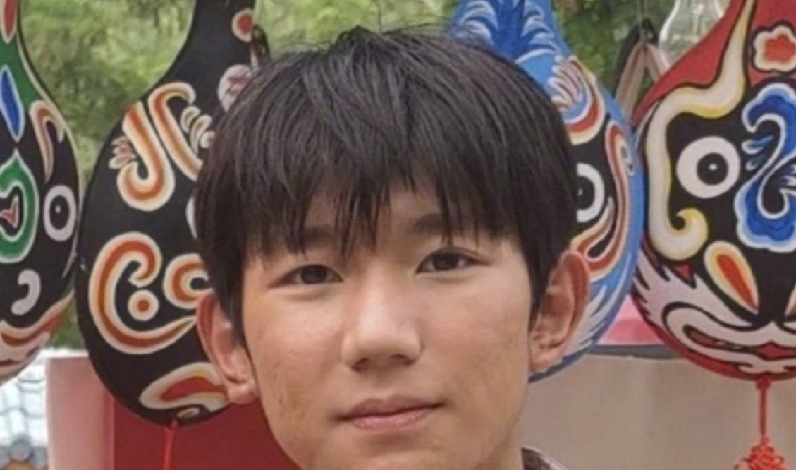 写真图帅气惊艳,一看生图就原形毕露_罗云熙_张艺兴_王源