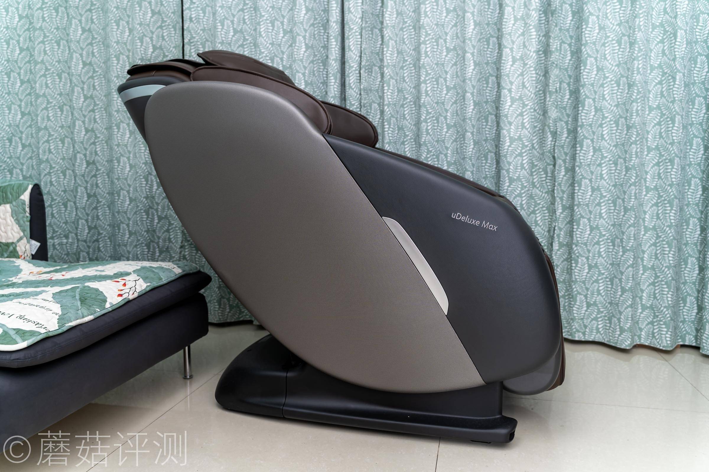 原创细腻舒适打造居家按摩中心osim傲胜大天王max家用按摩椅评测