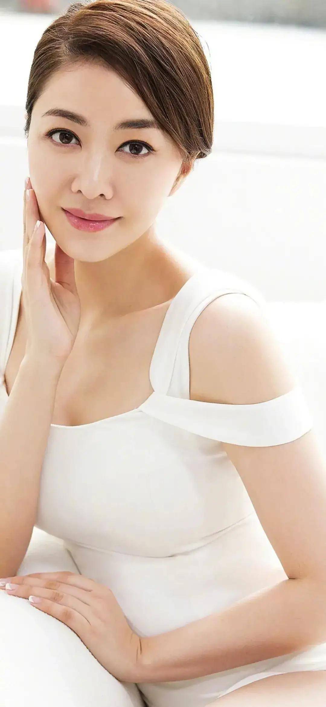 原创美女模特熊黛林高清写真美图身材凹凸有致气质优雅迷人