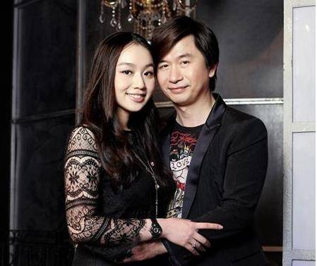 黄舒骏老婆比他小24岁图片