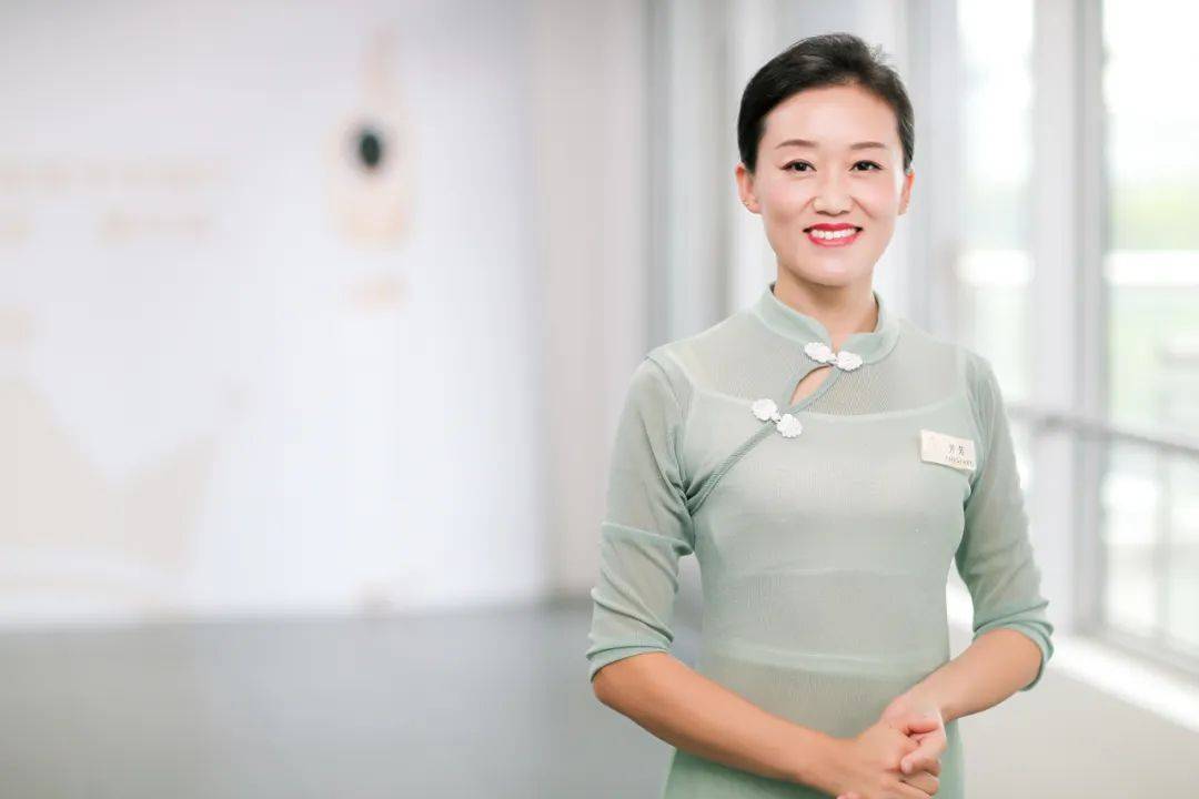 优雅逆袭魅力绽放丨周莹雅学优秀导师们蜕变成蝶勇敢追梦