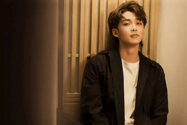 没了《大风吹》滤镜的王赫野,也太让人心疼了!_带着_表演_节目