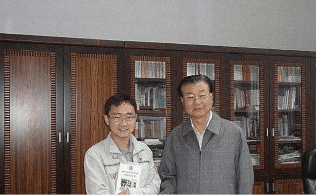 川大破格录取,"甲骨文考生"黄蛉怎么样了?导师:辞职也不教他