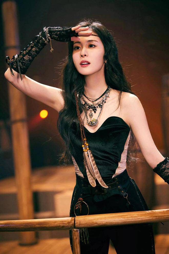 原创实力派女歌手张碧晨高清写真美图才貌双全明艳动人