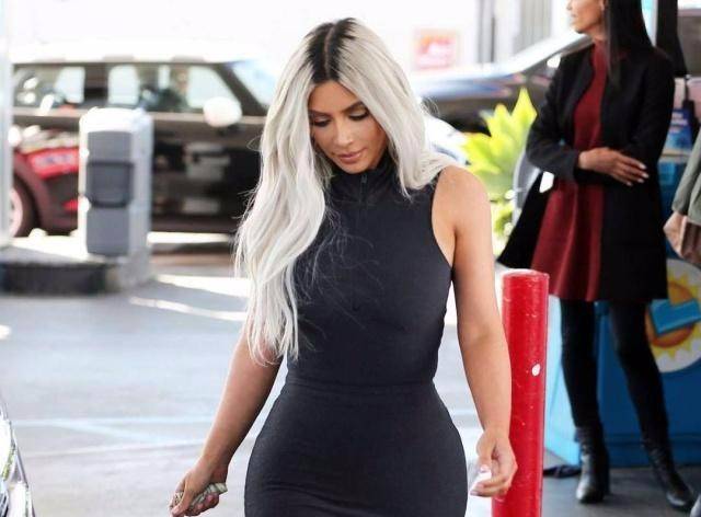 科比6位绯闻女友身材热辣颜值爆表最后一位曾公然挑衅瓦妮莎