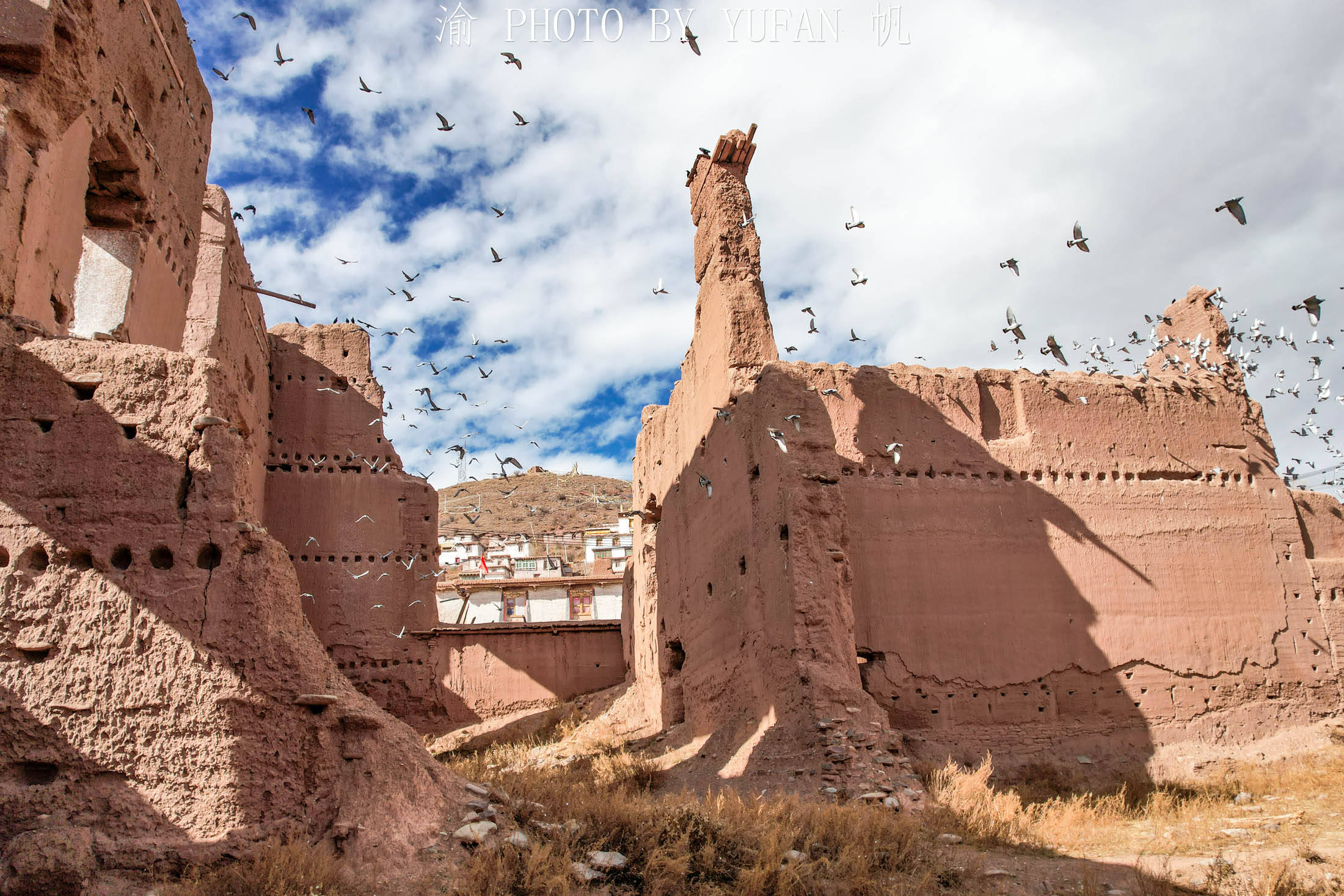西藏自驾游第22天：游察雅香堆古镇与角克寺，还有神奇的达仁石刻