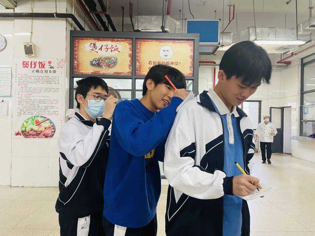 青春主旋律深大附中温暖纸条火了