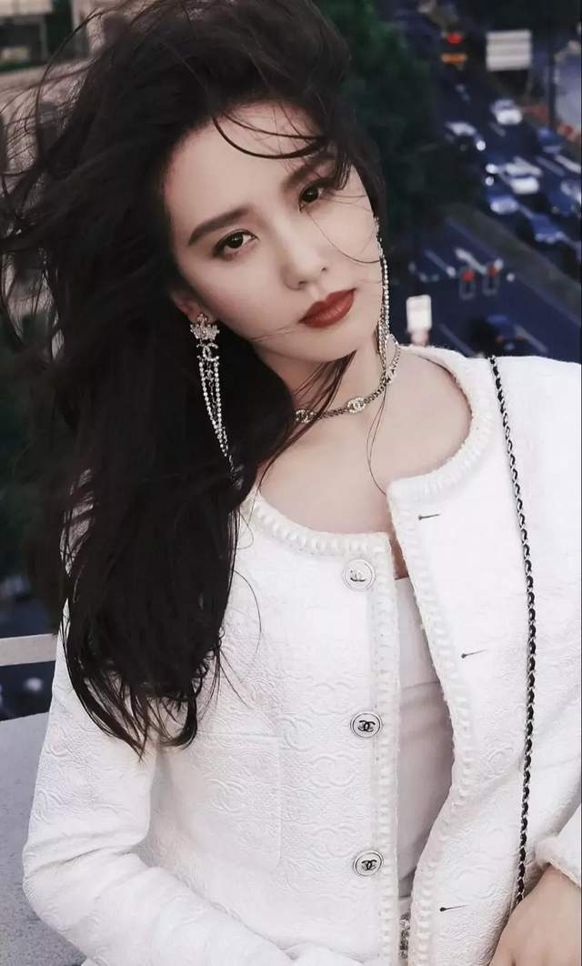 美女明星刘诗诗高清写真美图姿色天然芳华绝代