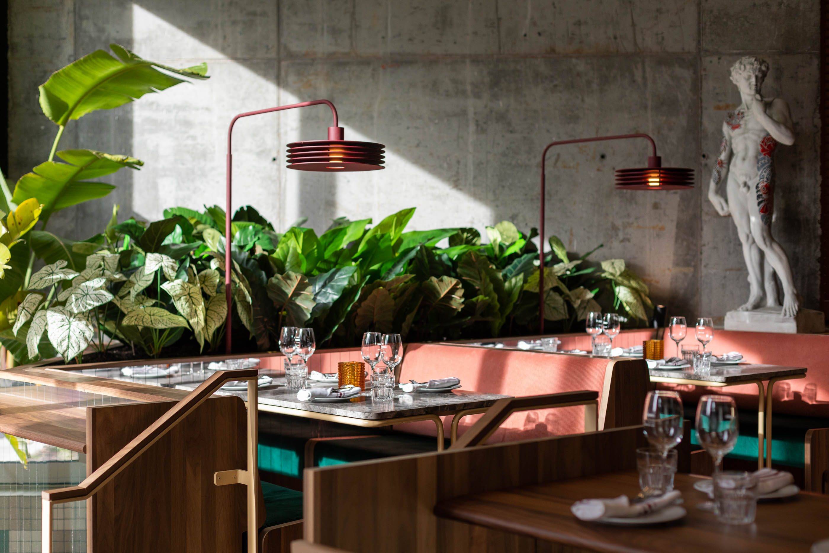 餐厅设计丨疫情下诞生的意式餐厅_瓷砖_绿色_现代主义