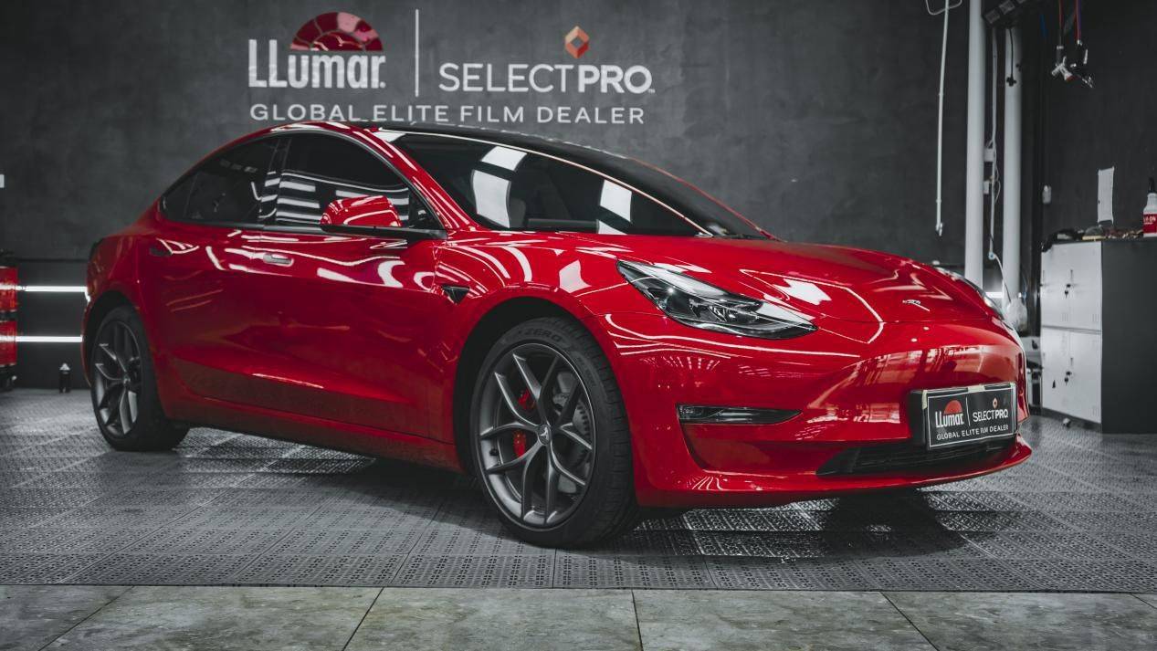 天津汽车改色特斯拉model3胭脂红贴膜案例分享