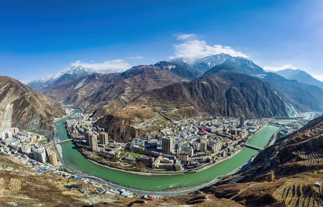 百"汶"不如一见感受汶川魅力在熊猫家园·康养汶川还有着许许多多的