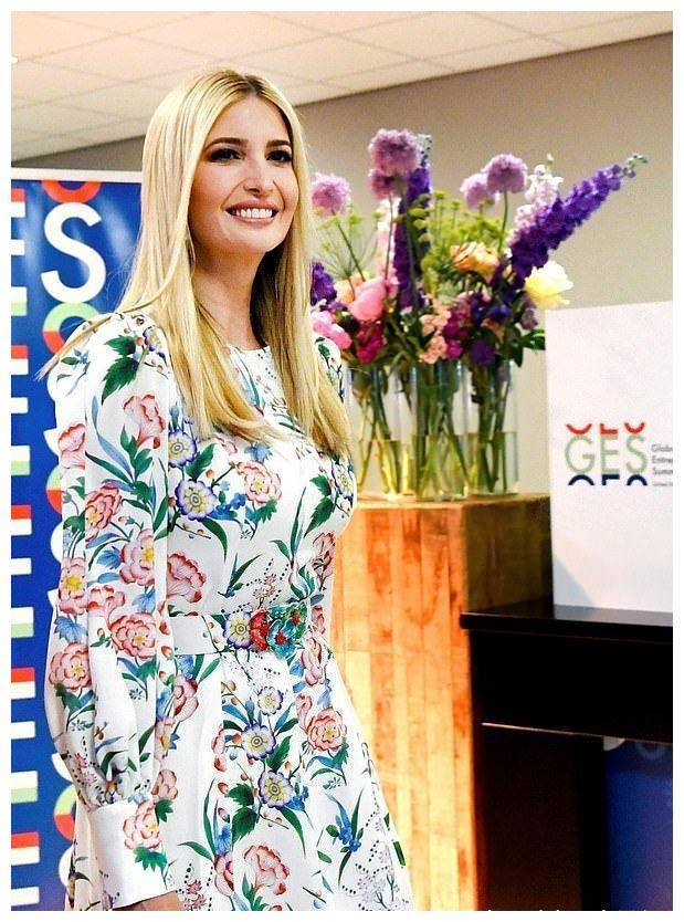 原创37岁伊万卡这次扮嫩好成功穿1万8樱花粉裙太粉嫩大秀完美身材